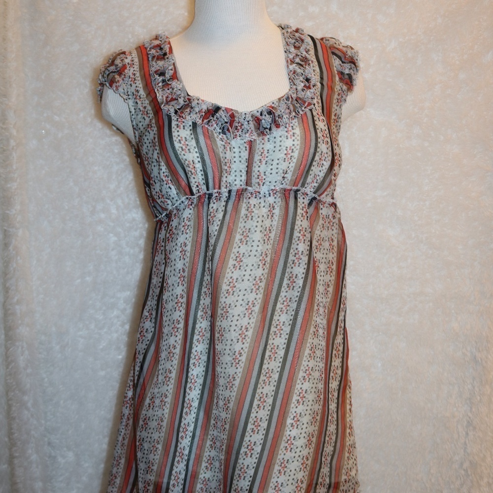 Theme Ladies blouse top size Med